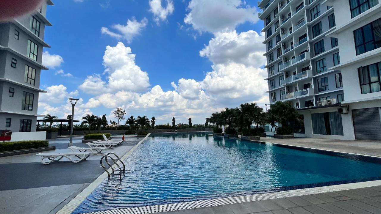 Apartment Rnr *